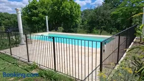 LE GRAND CASTILLON - Gîte avec piscine, pêche avec 2 étangs privés, foret et Jacuzzi en option - Image 3