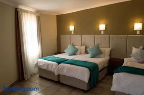 Crystal Rose Lodge & Spa - Image 2