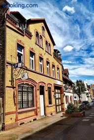 Hotel-Pension zum Hirsch - Image 1