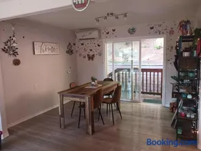 Pet-friendly Coastal Butterfly Retreat - Image 2