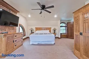 Main Street Inn - Image 2