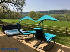 Blackdown Views - New 6 Bedroom Eco House - Image 2