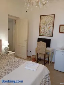 Small Luxury Bed & Breakfast - Image 5