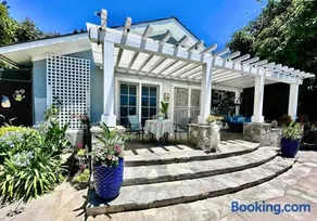 Luxury LA Garden Estate Private Pool HotTub Tennis - Image 4