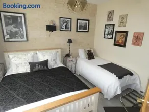 Bunratty Castle Mews B&B - Image 3