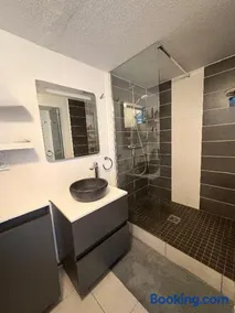 Villa 4 personnes avec jardinet résidence Le Scarlett - Image 3