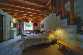 Livadi Suites - Image 3