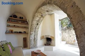 Paleopoli Cave House - Image 1