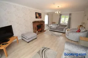 Little Hare Lodge - Spacious 2 bedroom attached bungalow - Image 5