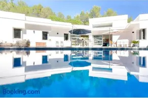 Peaceful villa in Santa Gertrudis - Image 1