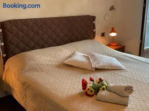 Casa Ludovica - Cozy apartment with panoramic lake & mountain views - Image 2