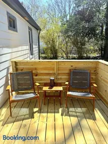 Cozy & Stylish Getaway near ATL - Image 3