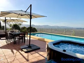 Villa Las Encinas Piscine et vue mer et montagne 180 degrés - Image 1