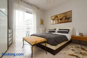 Angelica House - Image 2