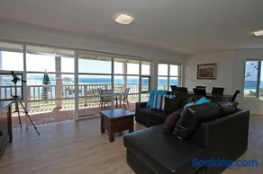 Quarterdeck 8 - Image 3