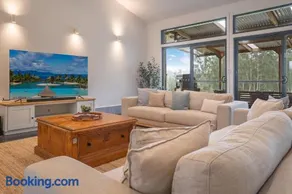 The Ranch - Coastal Farmhouse bringing family and friends together - Image 3