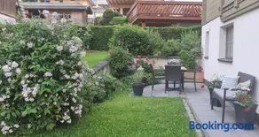 Apartamento apto para niños con jardín y terraza - Image 1