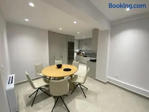 Thea Suite - Image 1