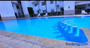Appartement Deluxe avec Piscine Privée - Image 4