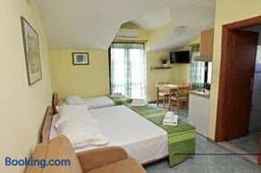 Apartments IDA Sucuraj - Image 2