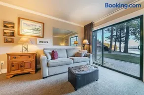 Quaint Studio w/Lake View #146 at Donner Lake Village - Image 2