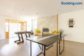 CA1 Fun And Central Home with Sauna - Image 5