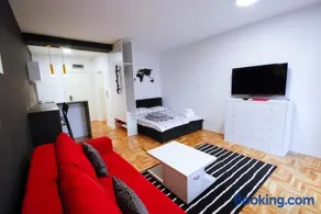 Tiara Apartment Novi Sad with terrace - Image 2