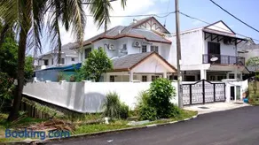 D Corner Lot Homestay Bangi - Image 2