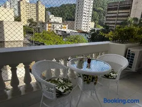 Apartamento 3 quartos com 140mt quadrados fica a 150mts do Shopping Lá Plage Orla Praia Pitangueiras, Guarujá SP Brasil - Image 2