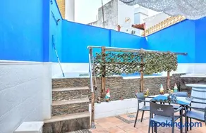 Piso Trianero con Piscina Privada - Image 1