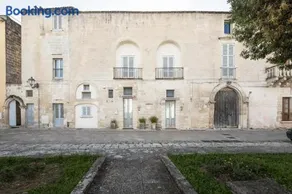 Townhouse in the center of an Apulian town near beaches and cafes - Image 4