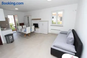 Apartment Mihaela - Image 2