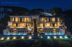 Frida's Villa - Image 1