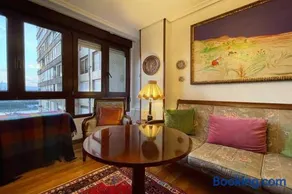 Elegante apartamento con vistas al puerto - Image 3