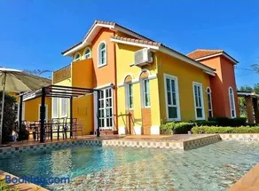Siena pool villa - Image 1