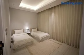 Majdiya 125 King Salman Dist 2BR Gym Pool - Image 4