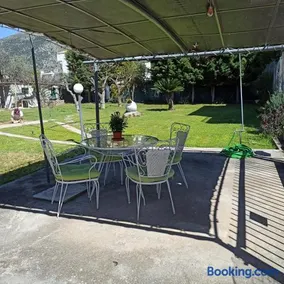 Itea's Garden House - Image 4