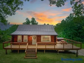 Our Happy Place - Goldvein Virginia - Image 1