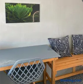 Ipala Glam Container - Image 1