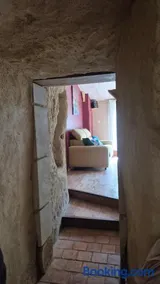 Maison Semi-Troglodyte - Image 1