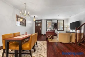 Family & Group Trips to DC - 4-BR Close to METRO - Image 1