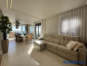 Sonho de Palmas 101 - Apartamento de frente para o mar na deslumbrante praia de Palmas, com 3 dormitórios, sendo 2 suítes. - Image 2