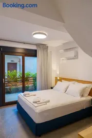 Diamond A1 Luxury Inn - Image 4