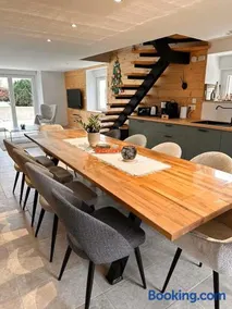 Villa des Vignes Sleeps 12 avec Jacuzzi - Image 1