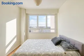 Superbe Apart 2 rooms lumineaux parking Casa Lyon - Image 3