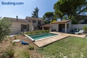 Villa avec piscine proche d'Avignon - Image 1