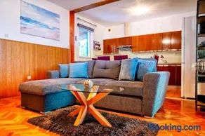 Vacation House on island Brac - Leona - Image 5