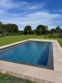 Großzügiges Landhaus mit Pool & Kamin - ideal zwischen Leipzig und Dresden - Spacious Country House with Pool near Leipzig & Dresden - Image 2