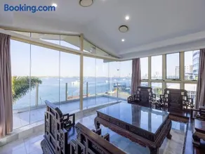 WaterFront Stunning Antique 4Rms 7Beds HolidayHome - Image 2