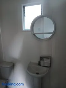 Container Home - Image 3